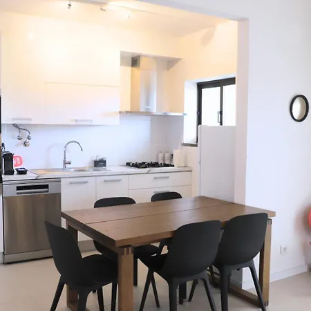 Ride Surf & Peniche Gæstehus 4*