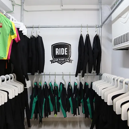 Ride Surf & Peniche Gæstehus 4*