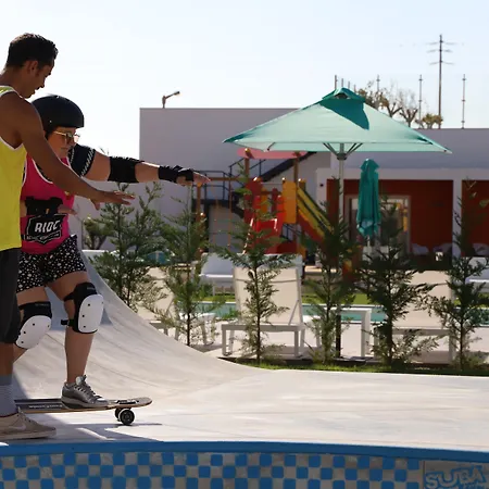 Ride Surf & Peniche Gæstehus Ferrel (Leiria)