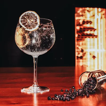 Ride Surf & Peniche Gæstehus Ferrel (Leiria)