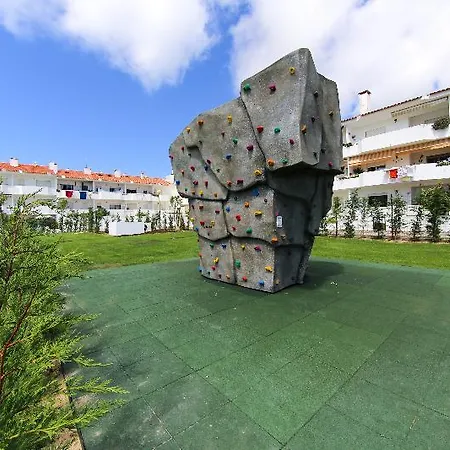 Gæstehus Ride Surf & Peniche Ferrel (Leiria)