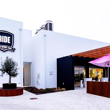 Ride Surf & Peniche 4* Ferrel