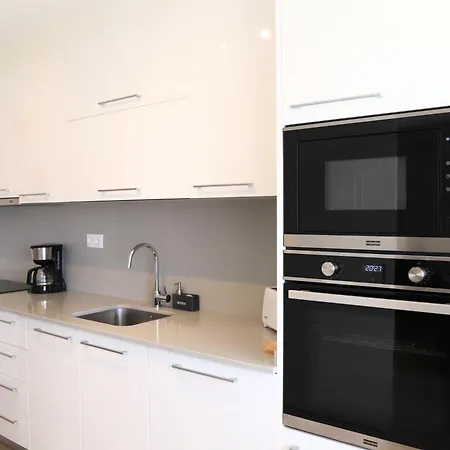 Ride Surf & Peniche Гостевой дом 4*