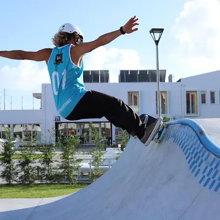 Ride Surf & Peniche Гостевой дом 4*