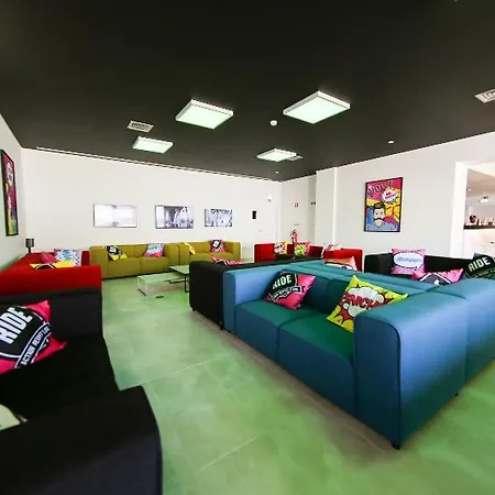 Ride Surf & Peniche Casa de hóspedes