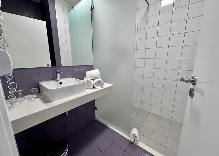 Ride Surf & Peniche 招待所 4*